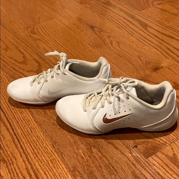 Nike sneakers - Picture 5 of 6